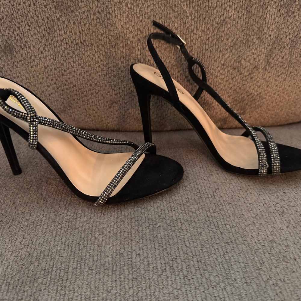 NWOT Bebe Black Stiletto Heels size 8